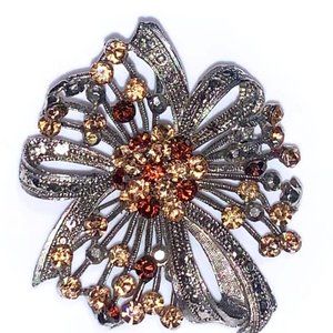 Vintage mint condition crystal, cz diamond and sterling silver 2”